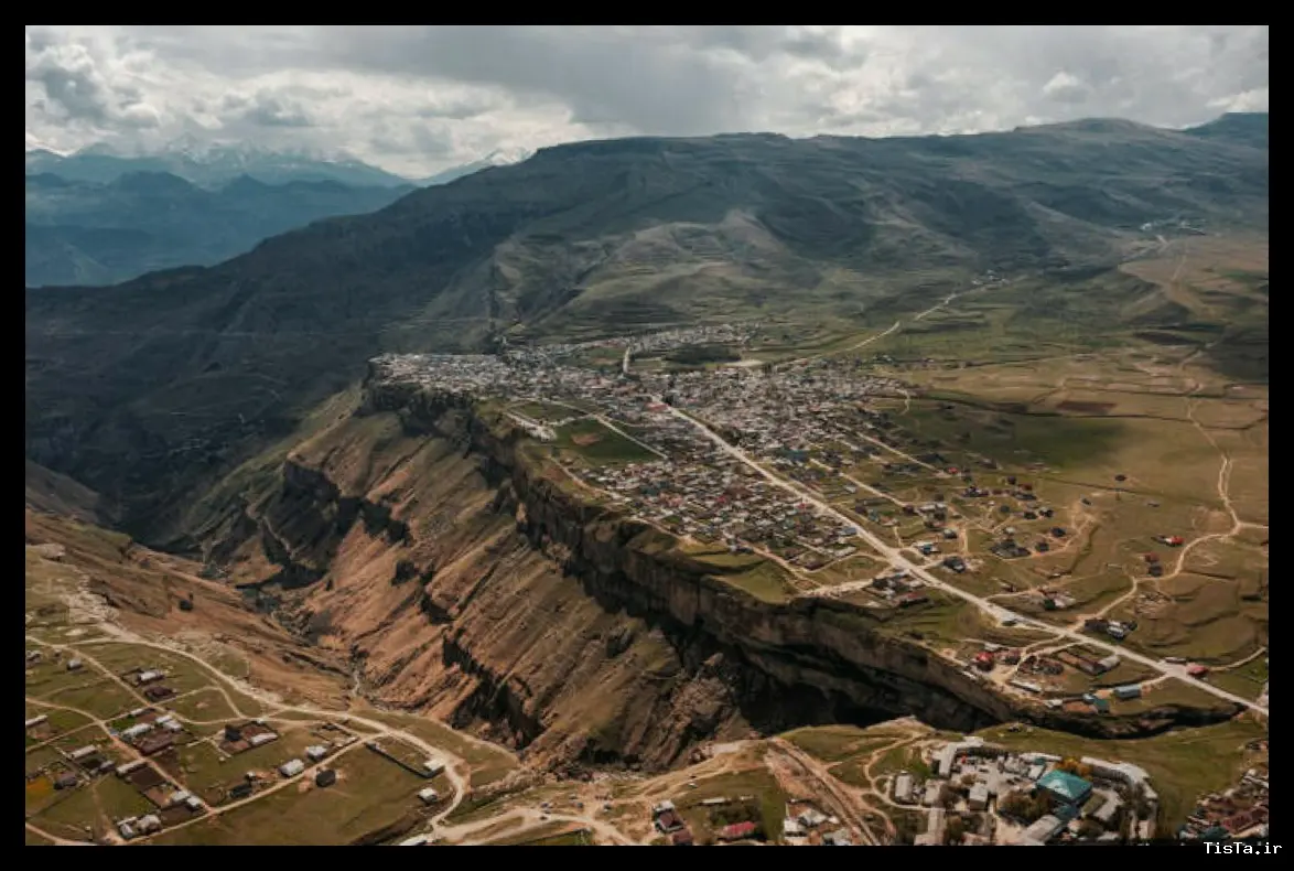 روستای خُنزاخ؛ جایی که زندگی در لبه‌ی پرتگاه معنا پیدا می‌کند